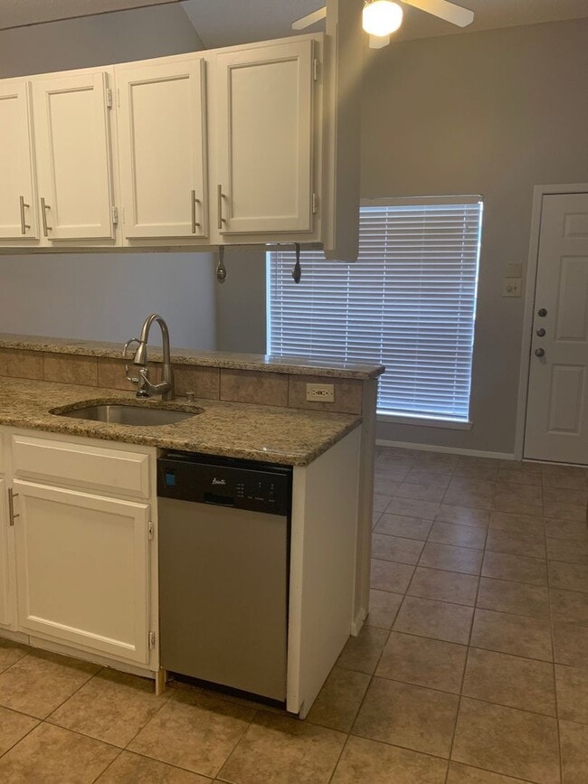 Foto del edificio - 2210 Pearl St