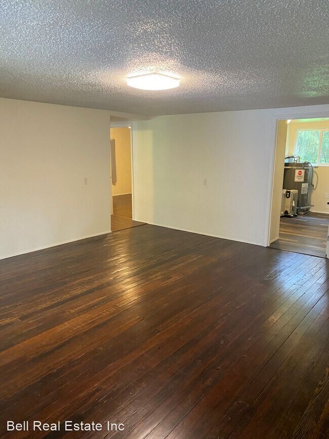 Building Photo - 3 br, 1 bath House - 25136 Lamb Road