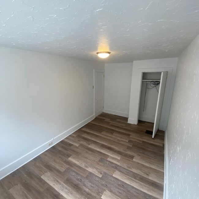 Foto del edificio - 1611 Lynn Ave