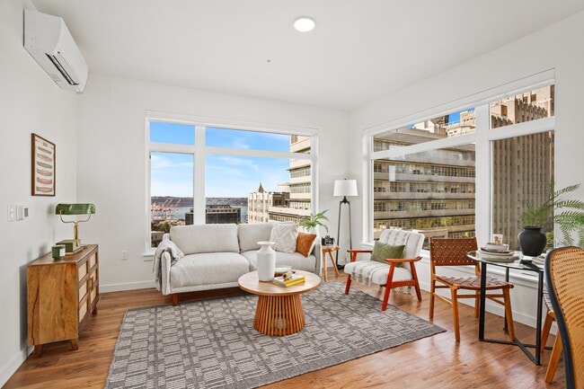 Building Photo - Cascara