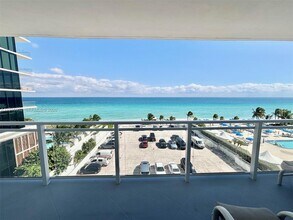 Building Photo - 2030 S Ocean Dr