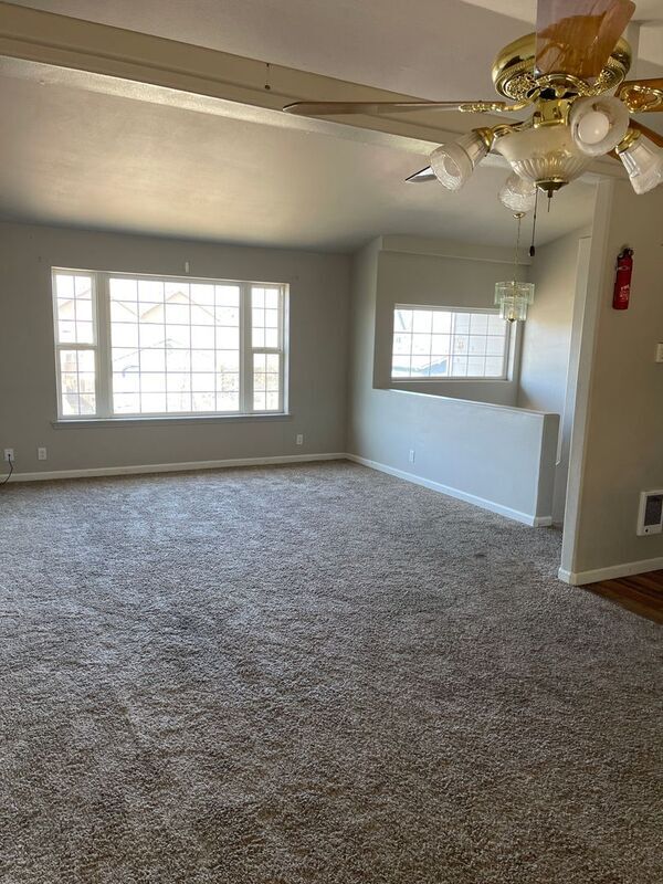 Building Photo - 625 S 41st Pl
