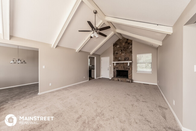 Building Photo - 6101 Meadow Crest Cir