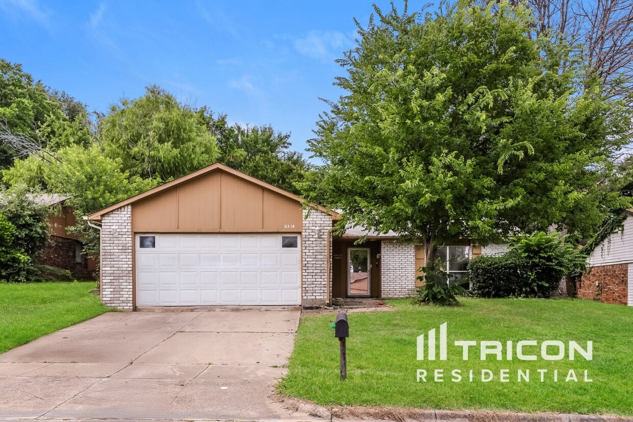 Primary Photo - 6518 Greenspring Dr