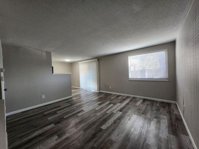 Foto del edificio - 1626 S Cascade Ave