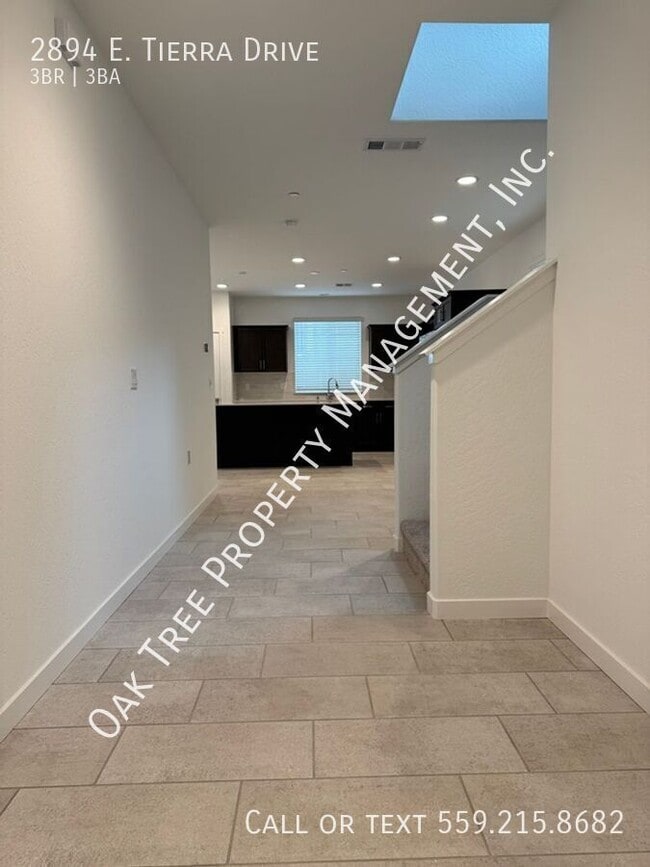 Building Photo - 2894 E Tierra Dr