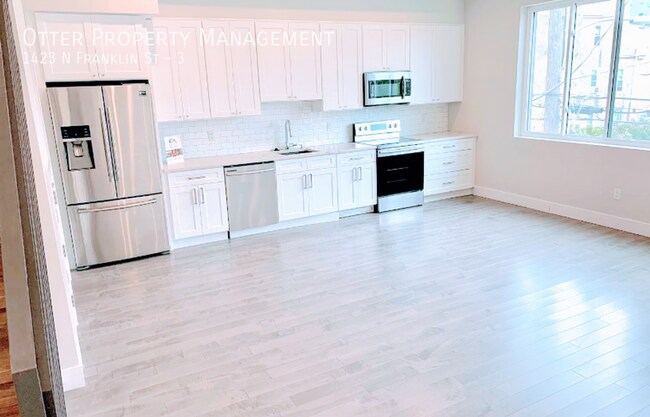 Foto del edificio - 1423 N Franklin St