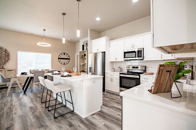 La cocina de Earl Twin Homes - The Earl Twin Homes