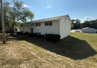 Building Photo - 7301 N Moberly Dr