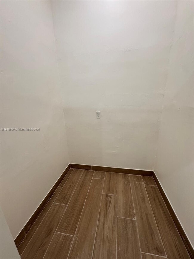 Foto del edificio - 901 SW 5th Ave