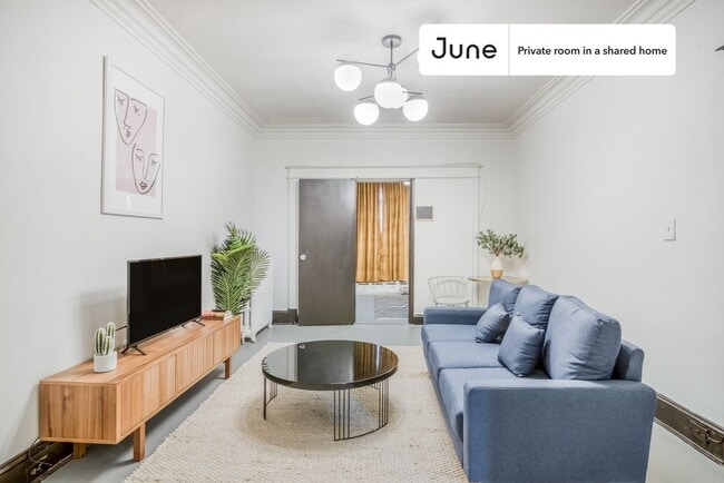 Building Photo - Room in Shared 5 bed/2 bath home in Woodley Park
