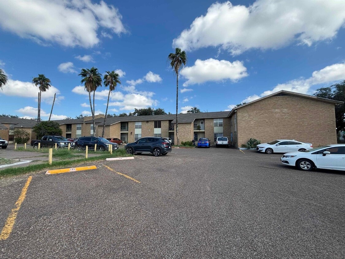 Foto principal - 5302 Springfield Ave