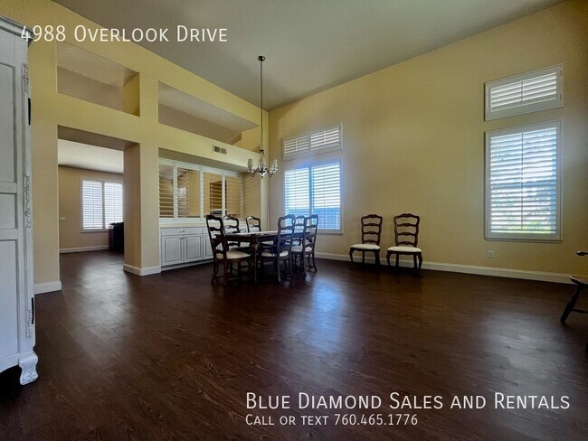 Building Photo - 4988 Overlook Dr