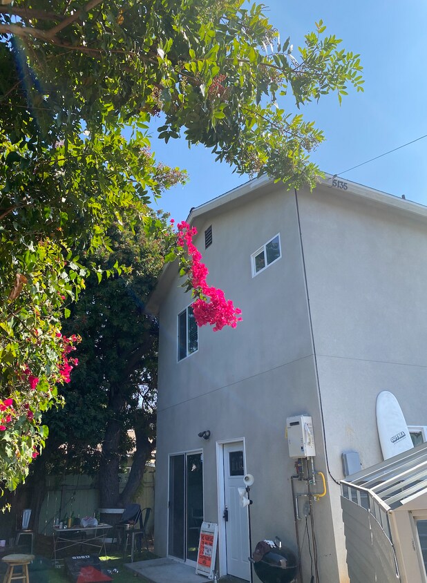 Foto del edificio - 5135 Tipton St