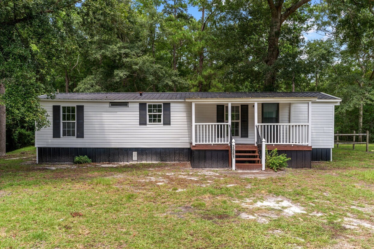 Foto principal - 2061 Center Ct SW