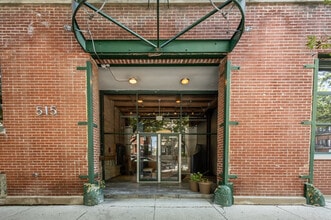 Building Photo - 515 N Noble St