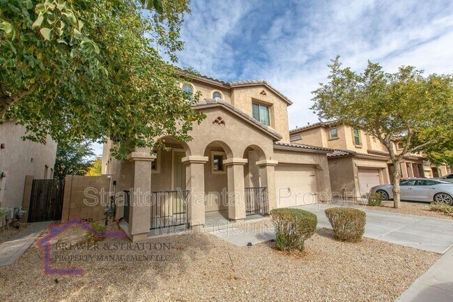 Foto del edificio - 3242 E Virgil Dr