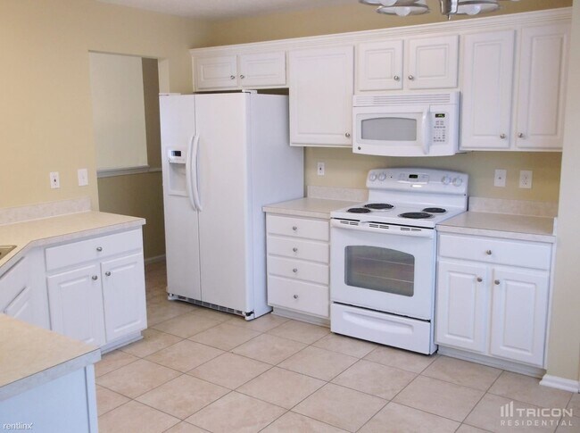 Building Photo - 6723 Mitchell Ln SW