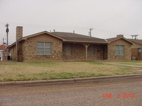 Building Photo - 4919 S 6th St
