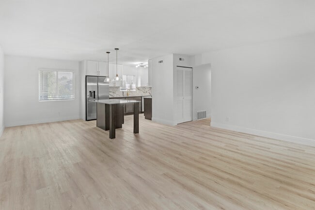 Tempo Living Room - Cadence of Newport