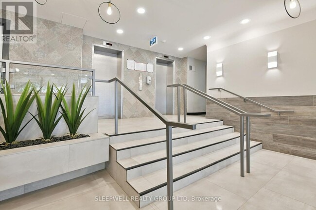 Photo du bâtiment - 420-420 Gilmour St