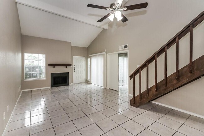 Foto del edificio - 12125 Lemon Ridge Ln