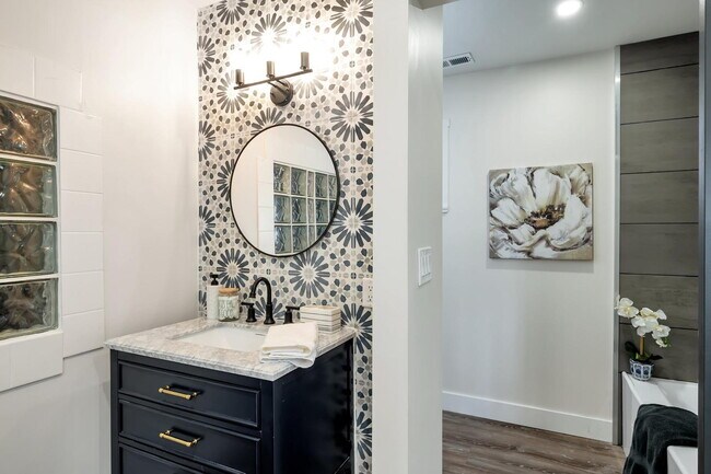Foto del edificio - Modern ADU – Private, Efficient, and Stylish Living!