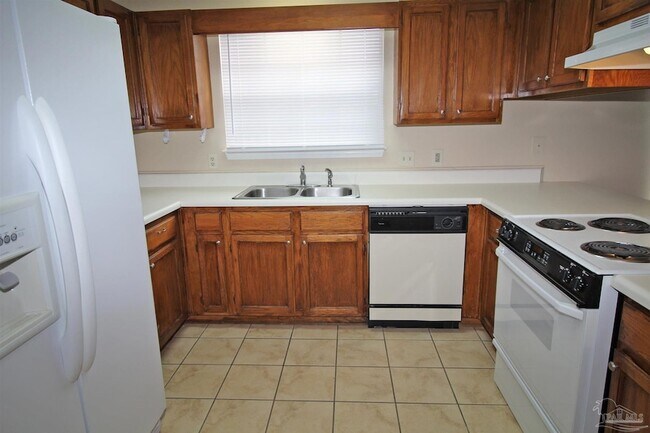 Foto del edificio - 130 Wildflower Ln