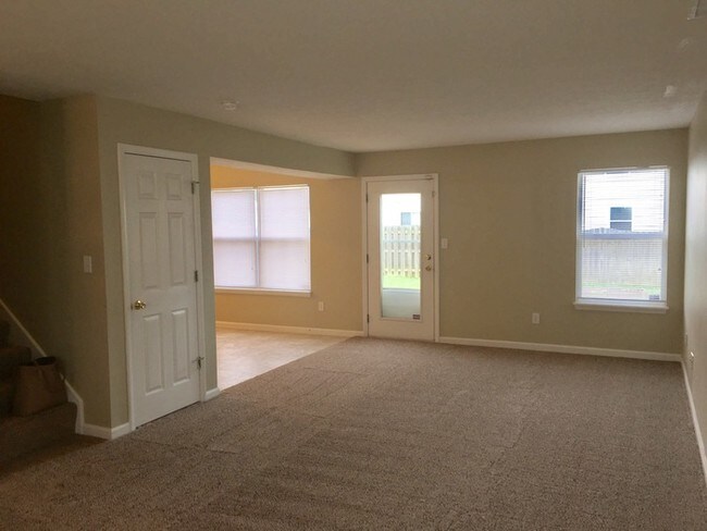 Building Photo - 11045 Waterfield Ln
