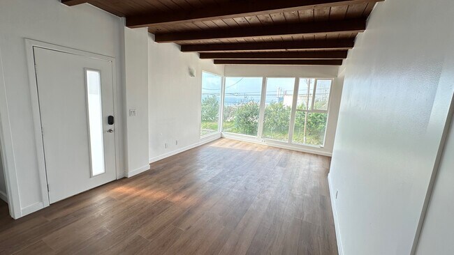 Sala de estar - 118 45th St