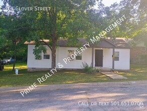 Building Photo - 204 Glover St
