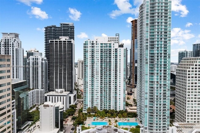 Foto del edificio - 950 Brickell Bay Dr