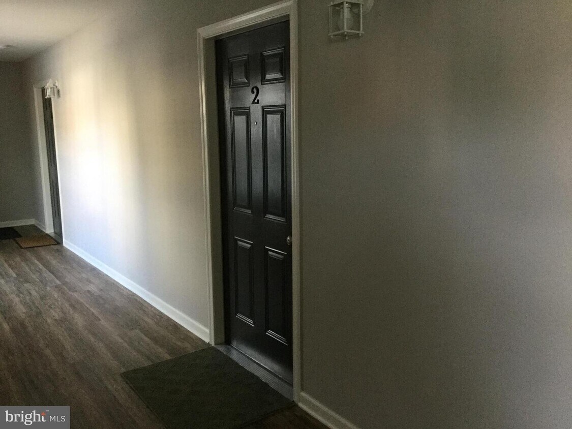 143 S Fort St Unit 2, Strasburg, VA 22657 Apartment for Rent in
