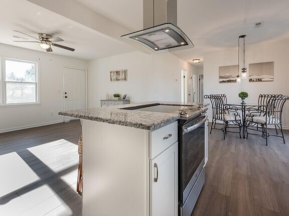 Kitchen - 4442 Kindlewood Dr