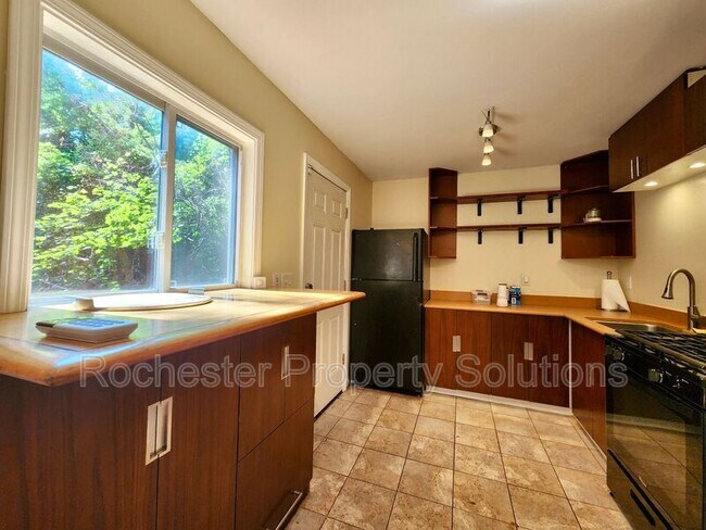 Foto del edificio - 1032-1034 Exchange Street