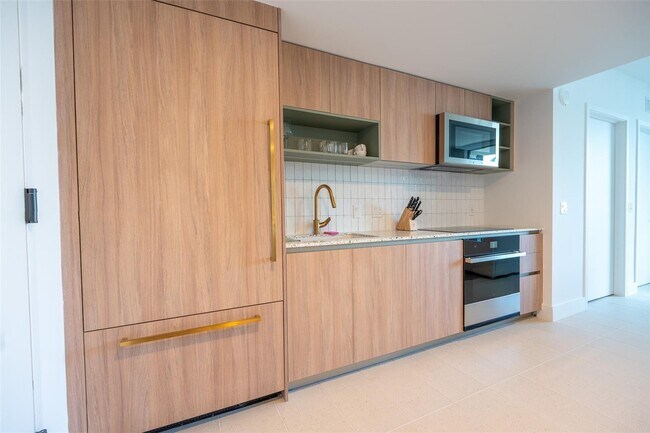 Foto del edificio - 159 NE 6th St