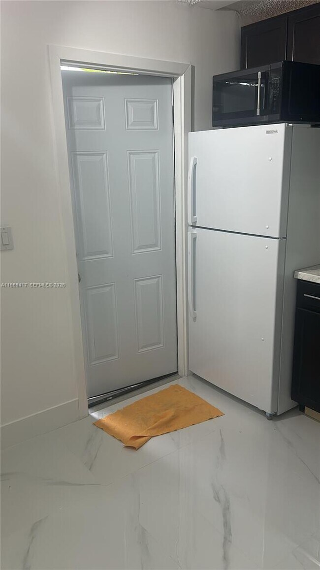 Foto del edificio - 12400 SW 259th Terrace