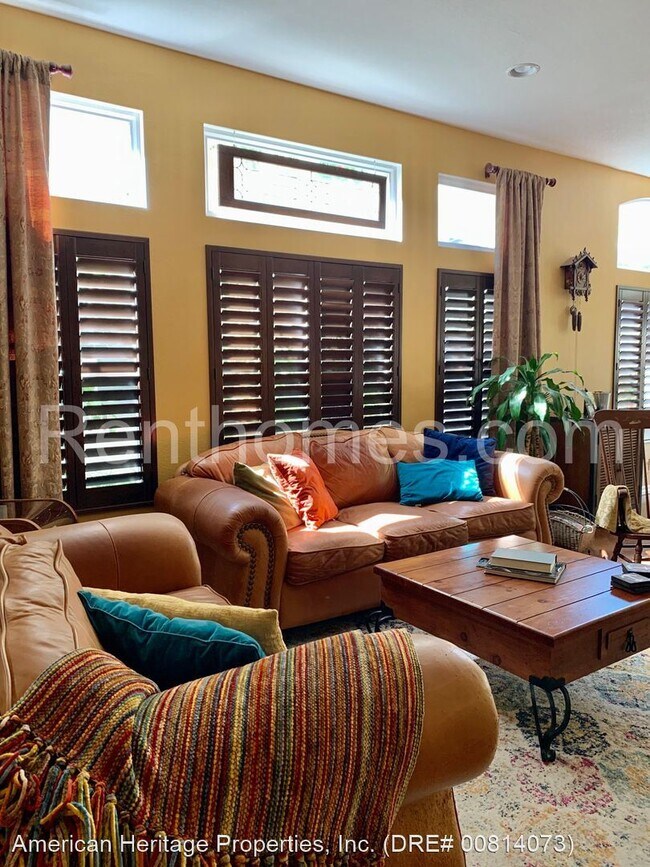 Building Photo - 3 br, 2.5 bath House - 16938 Robins Nest W...