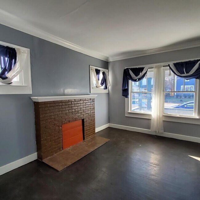 Foto del edificio - 3627 N Capitol Ave