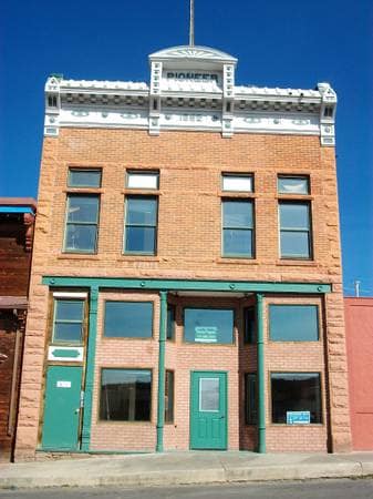 Building Photo - 118 W 2nd St