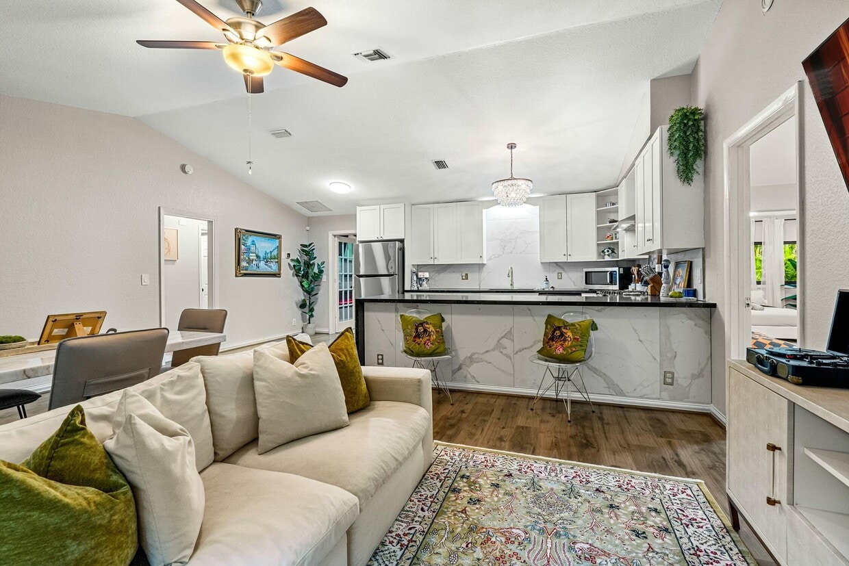 Foto principal - 17925 31st Rd N