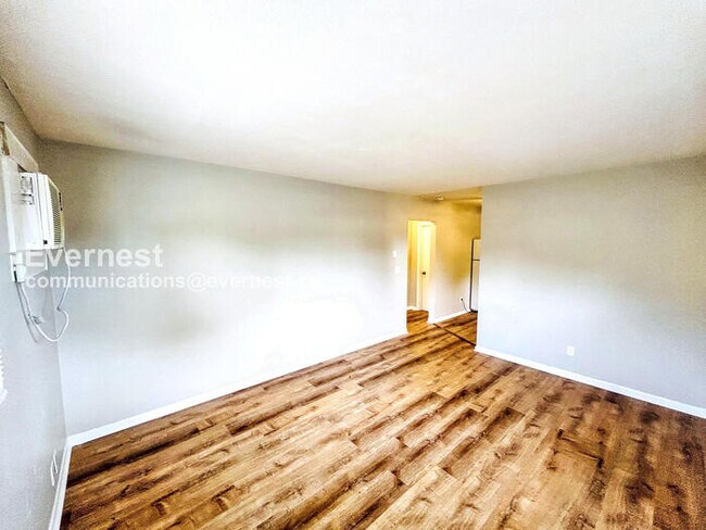 Foto del edificio - 10546 106th Ave N