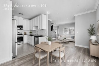 Building Photo - 524 E Angeleno Ave