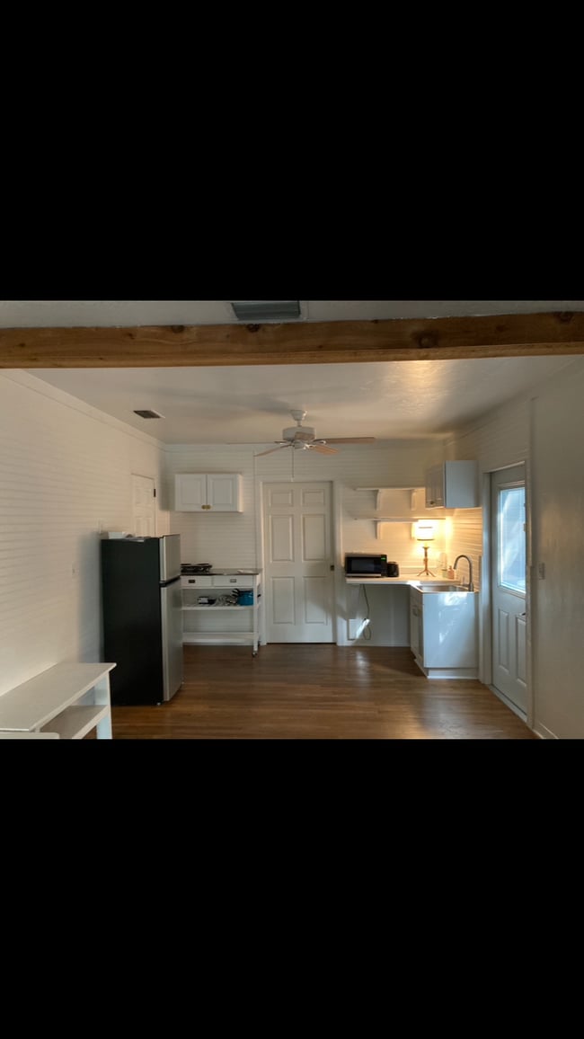 Photo - 736 High St House