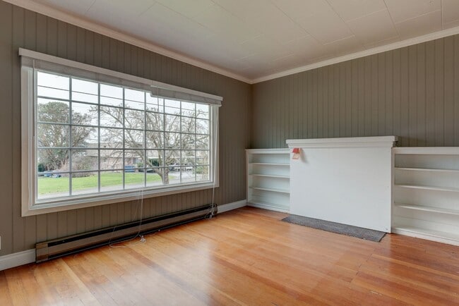 Foto del edificio - Pet Friendly 2 Bed, 1 Bath Home