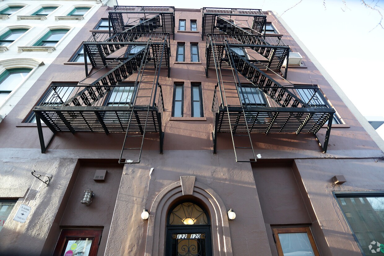 Building Photo - 122-120 Atlantic Ave