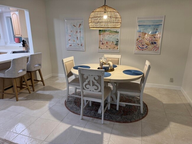 Building Photo - 176 Seabreeze Cir