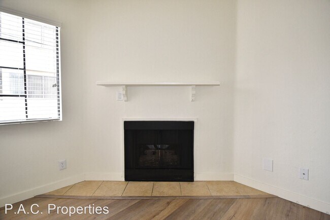 Building Photo - 2 br, 2 bath Apartment - 11225 Huston Stre...