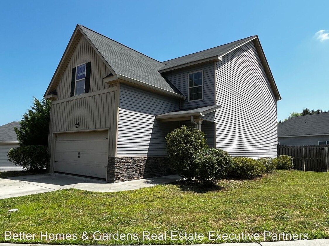 Primary Photo - 4 br, 2.5 bath House - 212 Claudia Drive