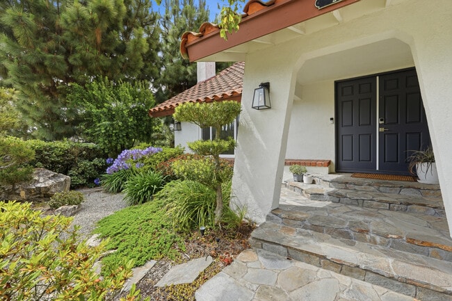 Building Photo - 28751 King Arthur Ct